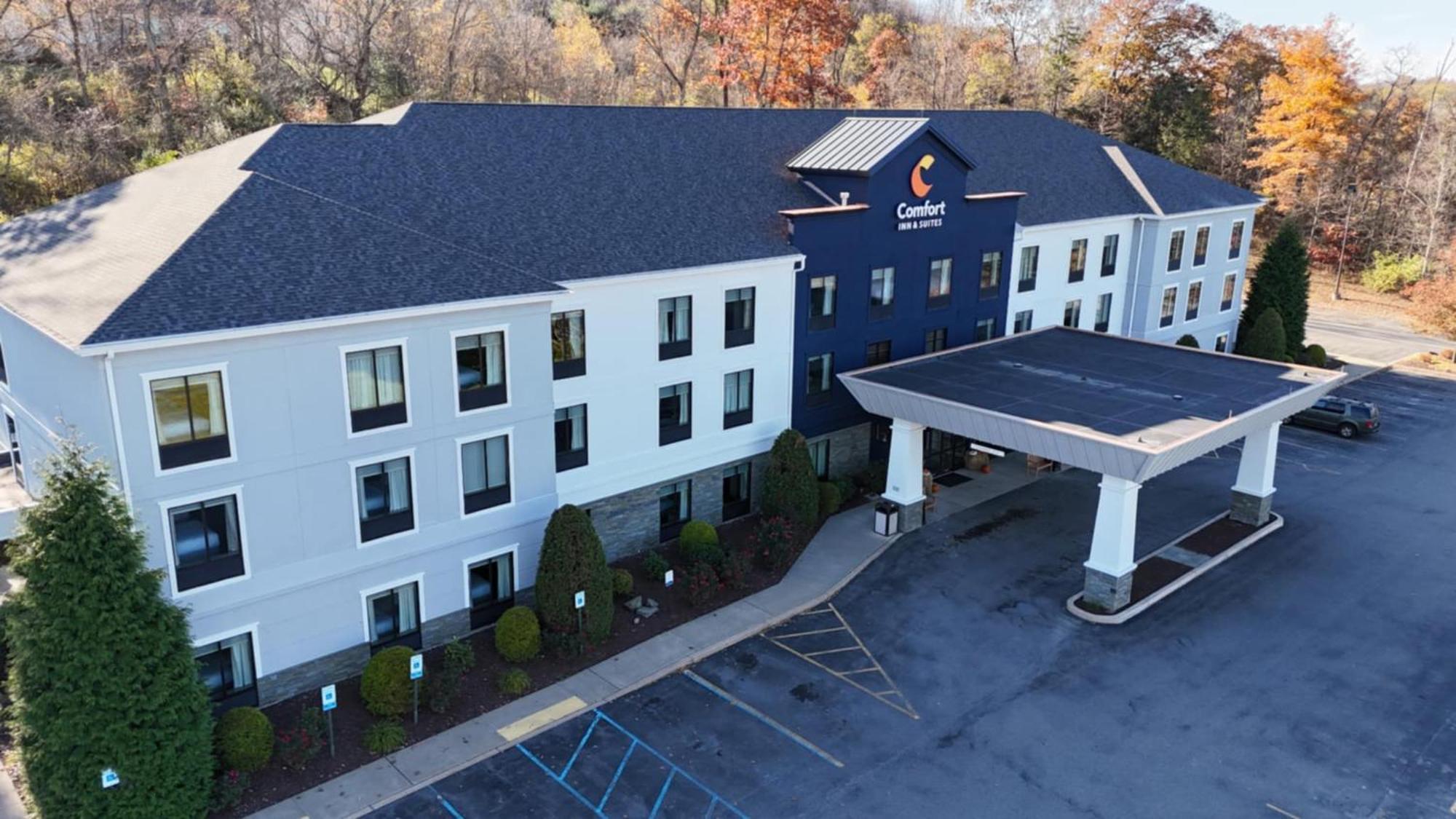 Comfort Inn & Suites Tunkhannock Exterior photo