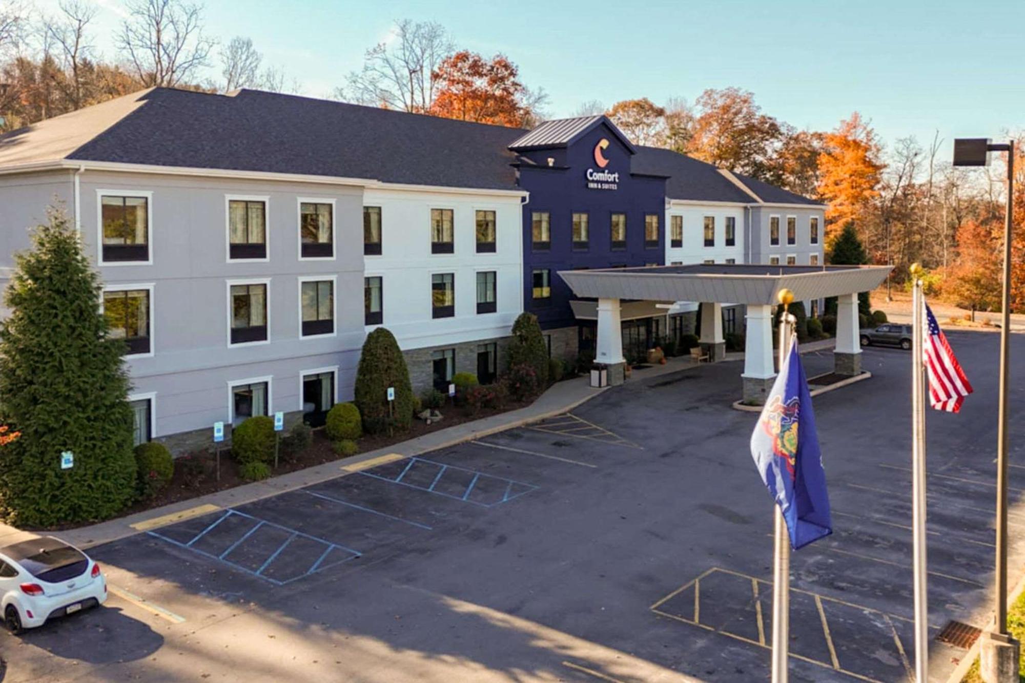 Comfort Inn & Suites Tunkhannock Exterior photo